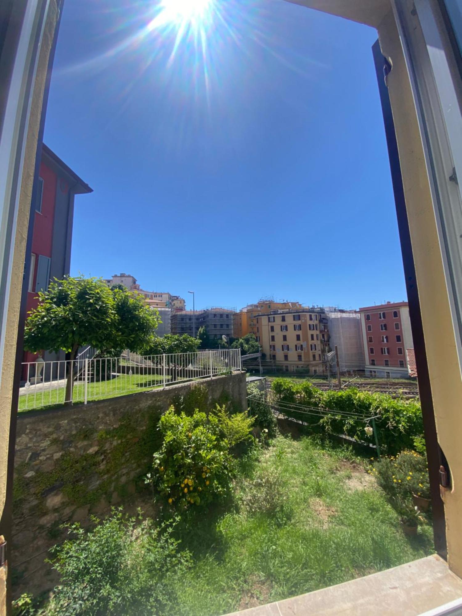 Apartmán La Casa Della Stazione La Spezia Exteriér fotografie